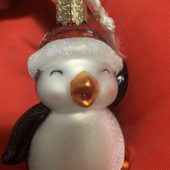 OLD WORLD CHRISTMAS DANCING PENGUIN AQUARIUM GLASS HANDPAINTED ORNAMENT 16095 - Picture 8 of 10